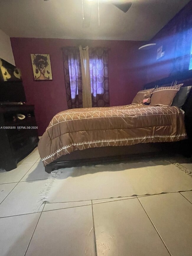 Building Photo - 800 N 70th Ave