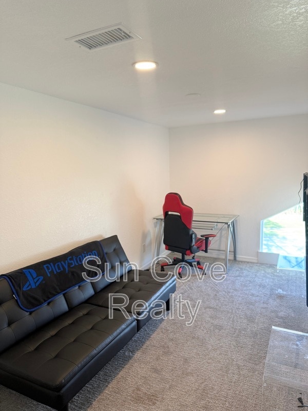 Building Photo - 13854 77th Ave