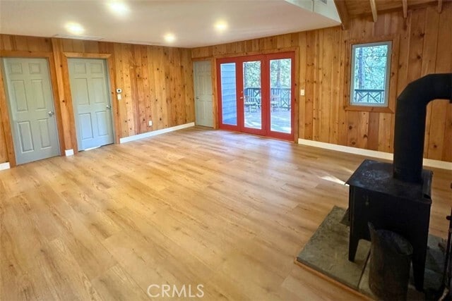 Building Photo - 476 Redwood Dr