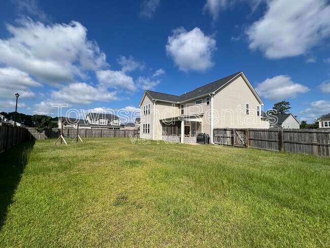 Building Photo - 4411 Low Oak Ct
