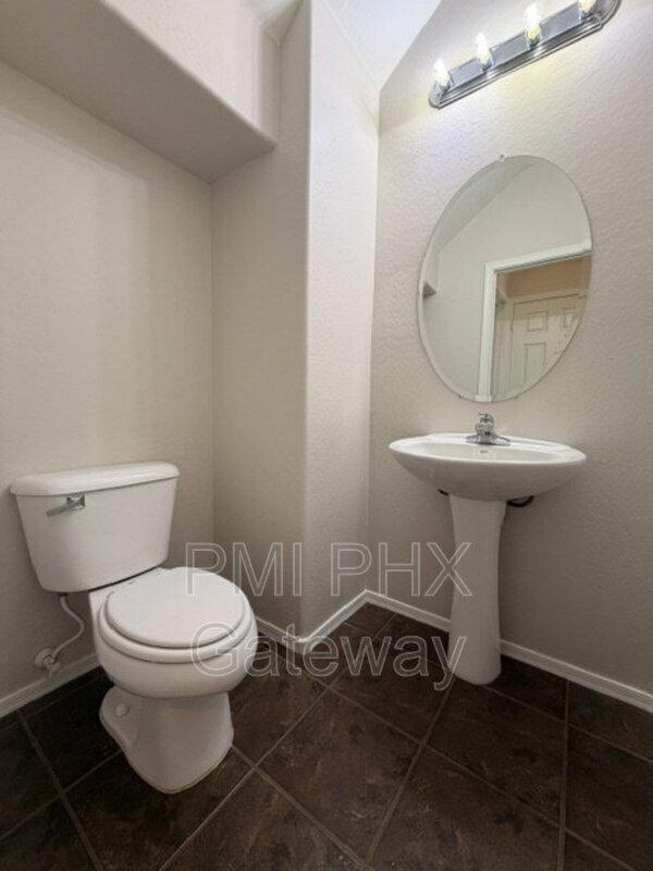 Building Photo - 453 N Citrus Ln