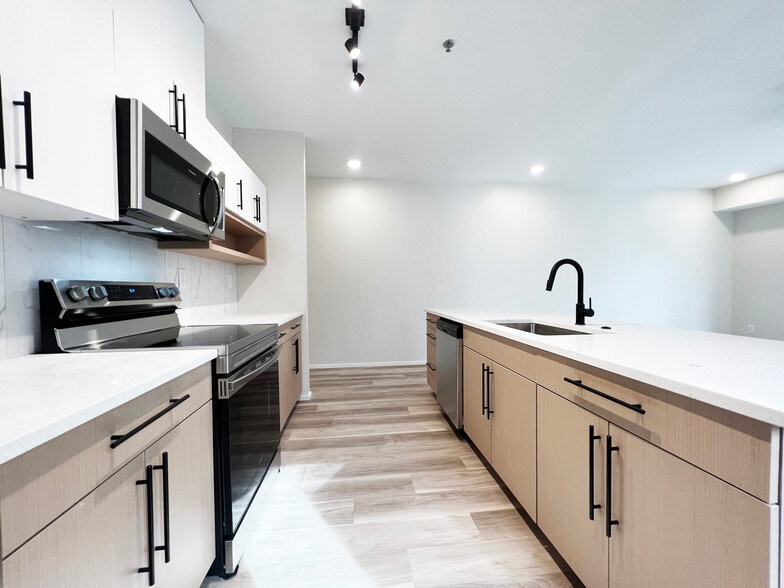 2-Tone Scandinavian kitchen - 547 Winton Ter NE