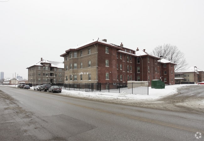 Primary Photo - Chambers Court Apartments