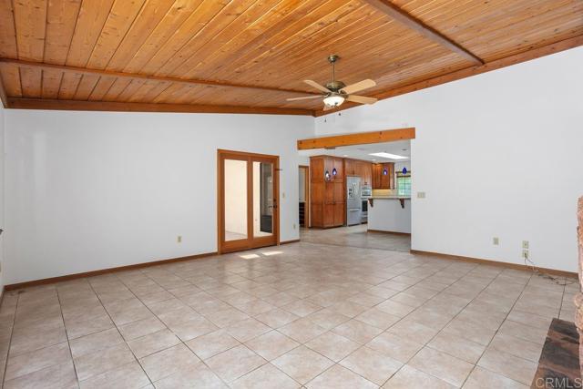 Building Photo - 4000 James Dr