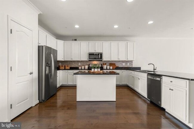 Building Photo - 7808 Taggart Ct