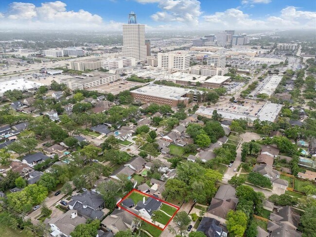 Building Photo - 12510 Barryknoll Ln
