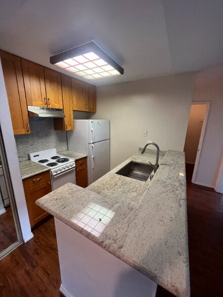 Building Photo - 213 Boardwalk Pl