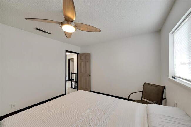 Building Photo - 6301 Newtown Cir