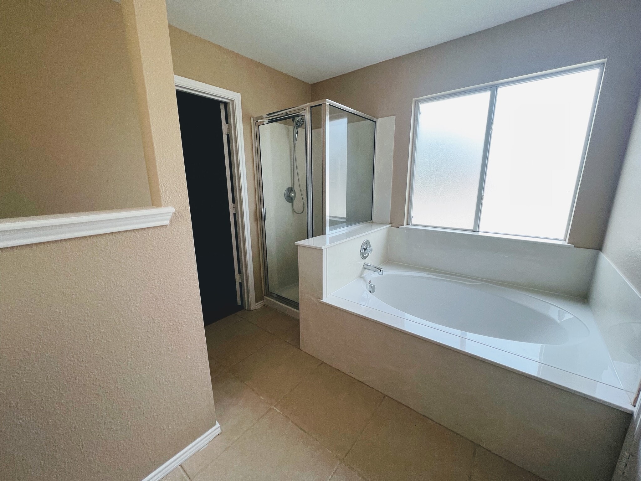 Building Photo - 3803 Ponderosa Bnd