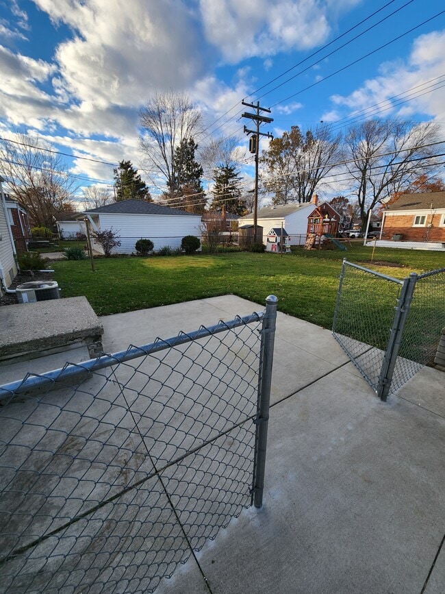 Building Photo - 29520 Minton