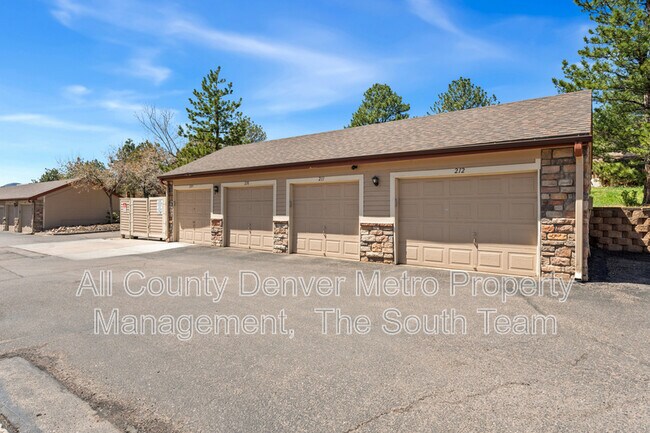 Building Photo - 8427 S Hoyt Way