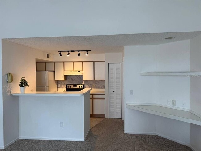 Building Photo - 2209 Antigua Pl