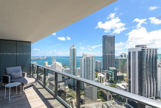 Building Photo - 801 S Miami Ave