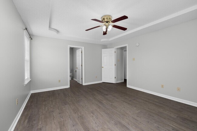 Building Photo - 463 David Reed Dr