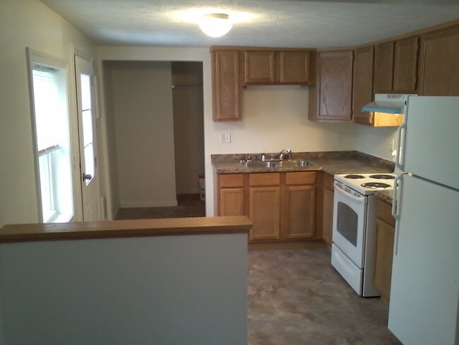 Primary Photo - 5677 E Avon Lima Rd