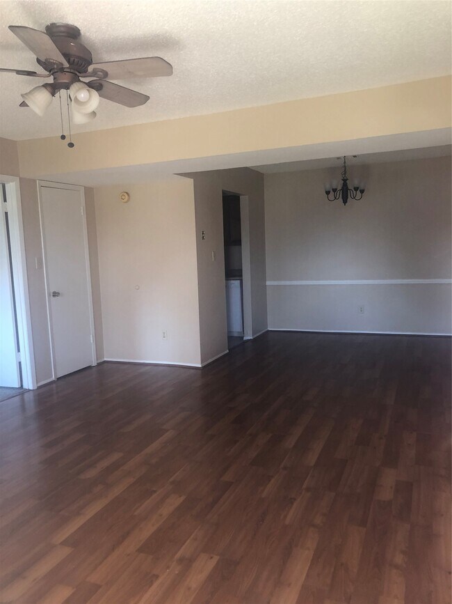 Building Photo - 1022 Wilson Rd