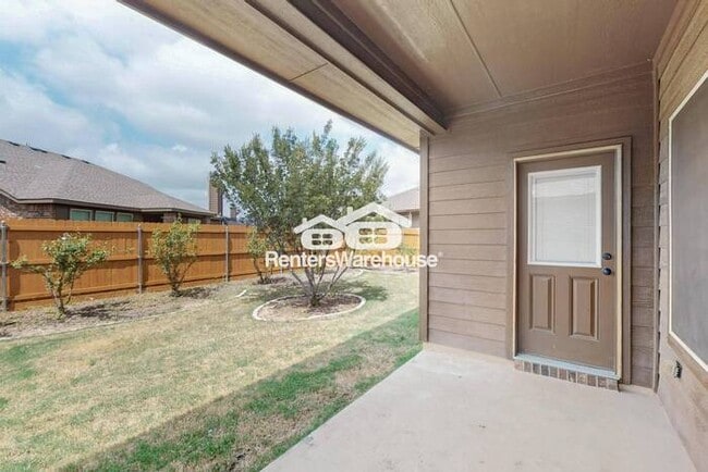 Building Photo - MOVE IN READY - 3BED/2BATH - HASLET, TEXAS