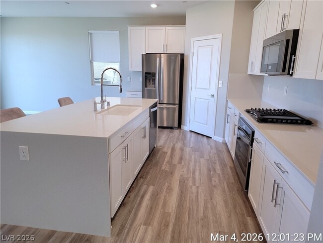 Building Photo - 2818 Frabiele St