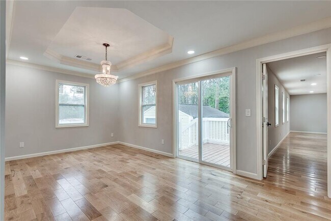 Building Photo - 2575 Barrylynn Dr