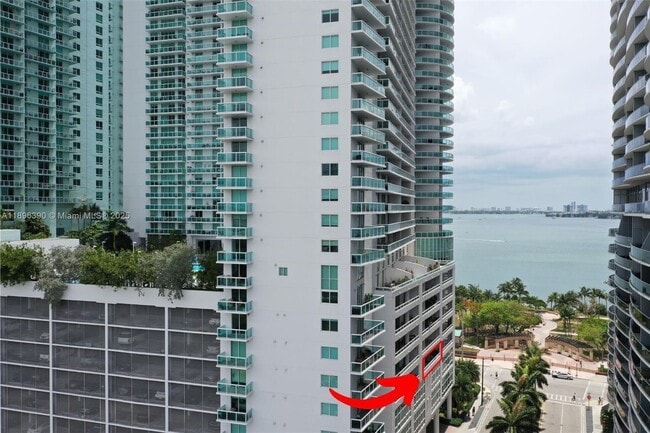 Building Photo - 1800 N Bayshore Dr