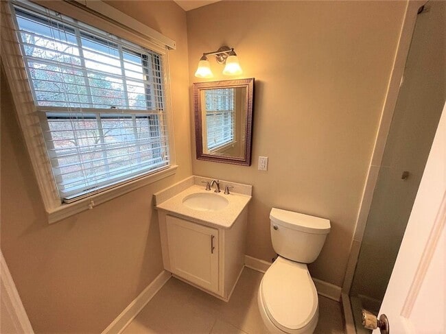 Building Photo - 1150 Falstaff Dr