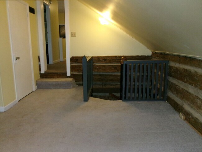 Building Photo - FOR RENT-Rustic log cabin home for RENT in...