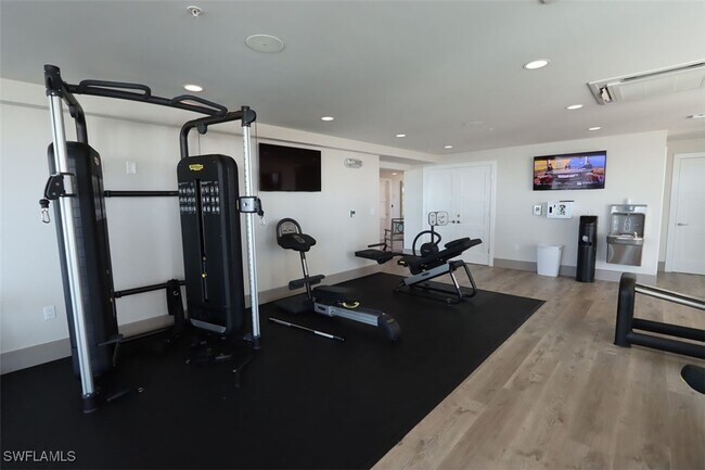 Building Photo - 265 Barefoot Beach Blvd