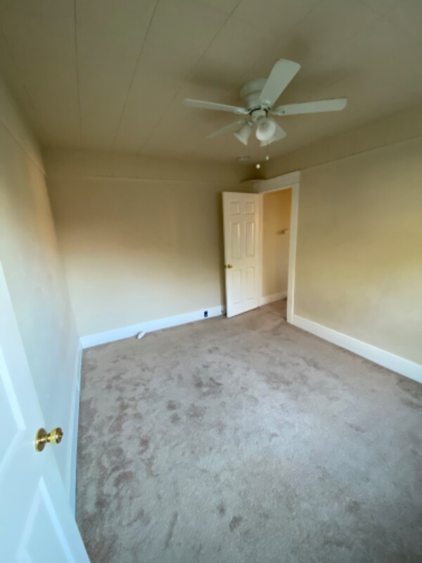 Building Photo - 409 Cedar Ave