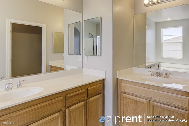 Building Photo - 3 br, 3 bath House - 825 Bussing Ct, Folso...