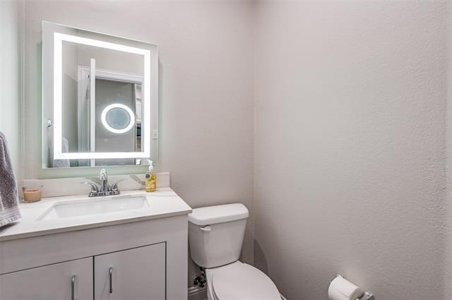 Building Photo - 5707 Headquarters Dr