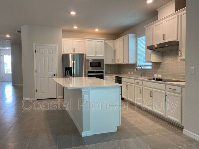 Building Photo - 28591 Cozy Creek Dr