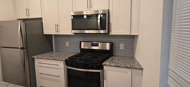 Primary Photo - 61 Virginia Ave