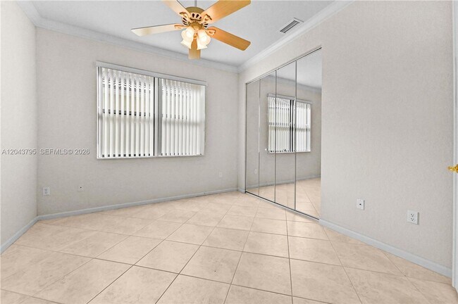 Building Photo - 6823 Fabiano Cir