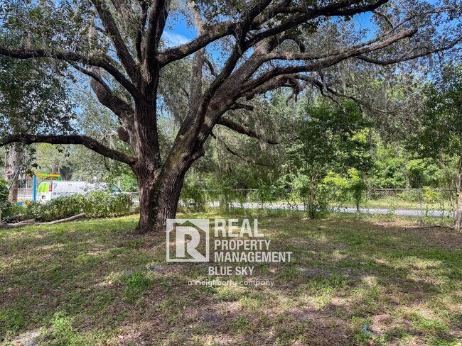 Building Photo - 9221 Kiowa Dr