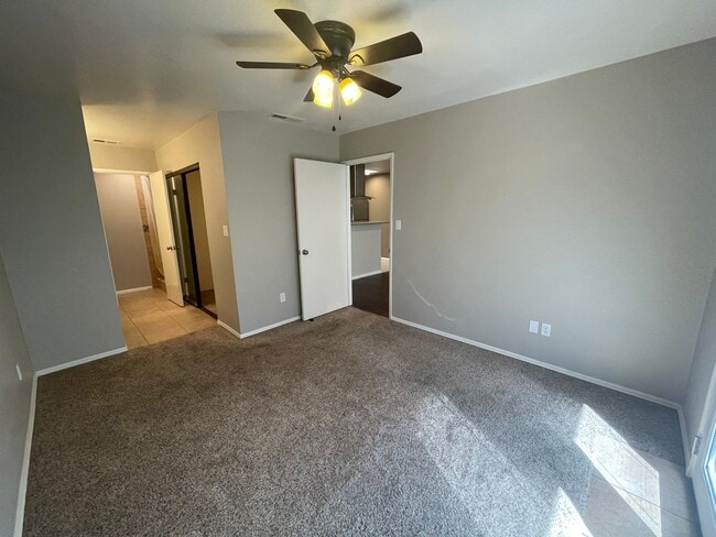 Building Photo - 2 bedroom single story with attached 2 car garage!