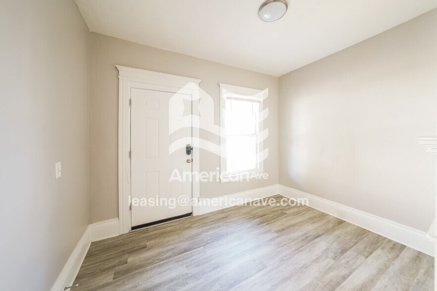 Building Photo - 275 Cedarwood Terrace