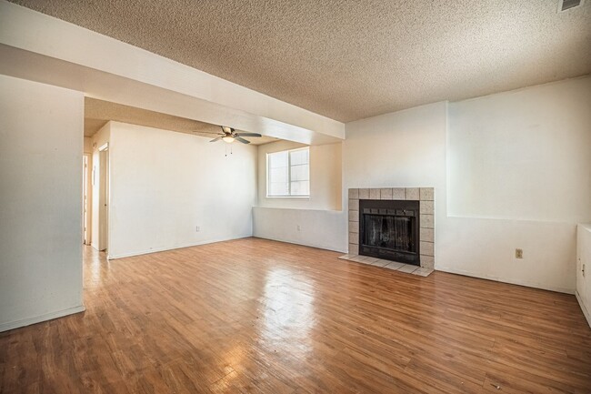 Building Photo - 1765 Zebulon Dr