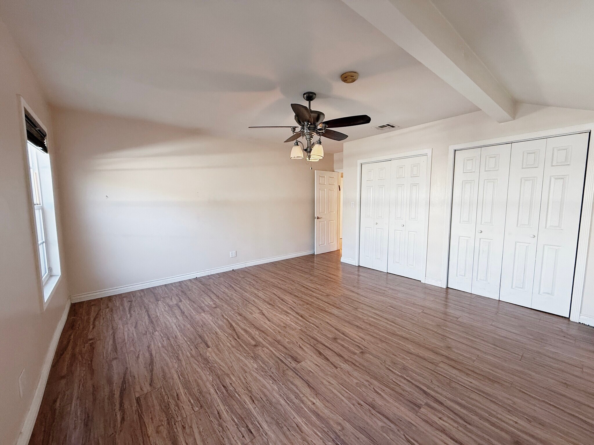 Building Photo - 5932 Cahill Ave