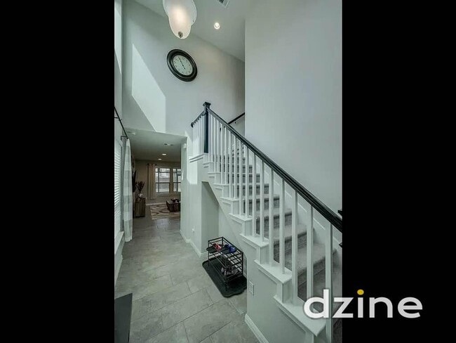 Building Photo - 14010 Eucalyptus Bnd