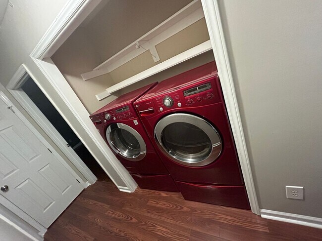 Building Photo - Charming 3BR House in Raleigh