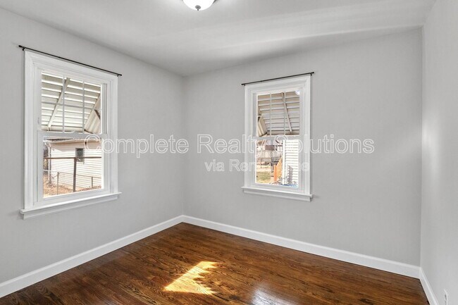 Building Photo - 8118 Blanchard Dr