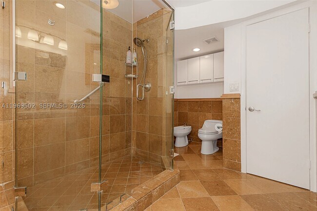 Building Photo - 6423 Collins Ave