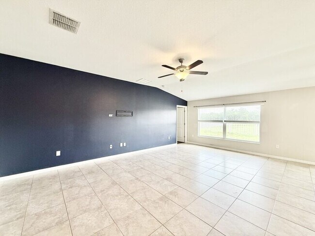 Building Photo - 17134 White Mangrove Dr