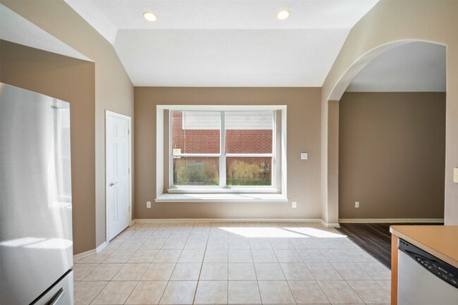 Building Photo - 406 Stockbridge Ln