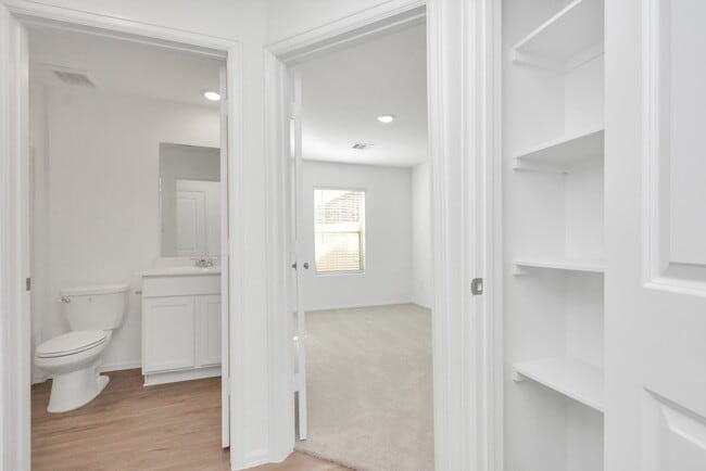 Building Photo - 26726 Paloma Blanca Dr