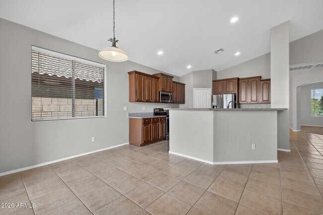 Building Photo - 3096 E Kingbird Pl