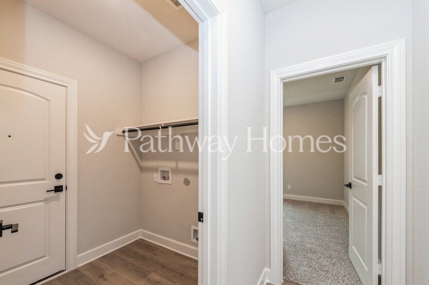 Building Photo - 1825 Atwood Dr