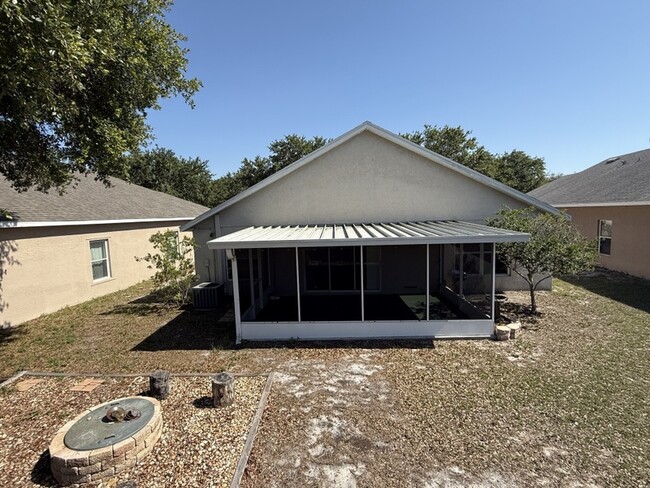 Building Photo - 9620 Cypress Harbor Dr
