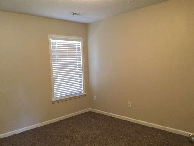 Building Photo - 105 Bay Hill Dr