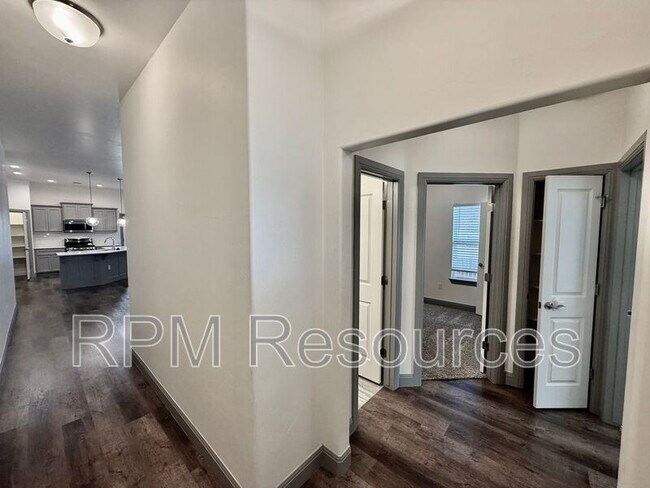 Building Photo - 3613 Shutter Ridge Dr